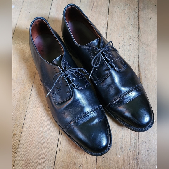 Black Allen Edmonds Clifton Dress Shoes - Picture 5 of 10